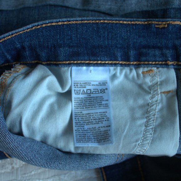 Cuffed Denim Shorts | Mid-Rise Jean Shorts - Picture 4 of 4